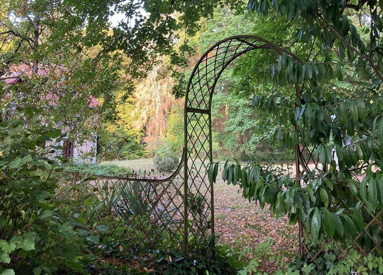 Bed and Breakfast Parc de Lesseps à Meunet-Planches Extérieur photo